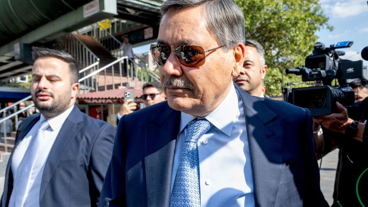 Melih Gökçek'in oğlu ve gelini hakkında adli kontrol kararı!